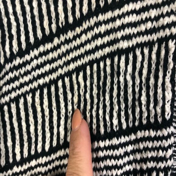 CHARMING CHARLIE | Kimono Style Cardigan Striped - Picture 5 of 8